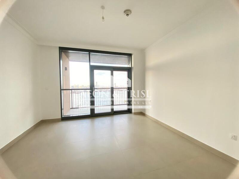 Spacious | 2 Bedroom |  Pool View | Vacant